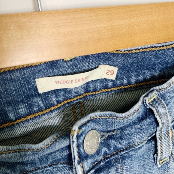Levi's Hi Waisted Wedgie Skinny Jeans Size 29 - Picture 2 of 6